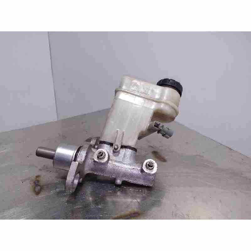 BOMBA FRENO 106T8 2 SALIDAS TRW