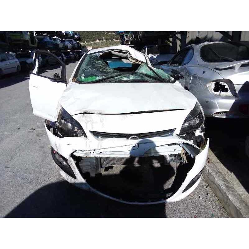 opel astra j lim. del año 2015