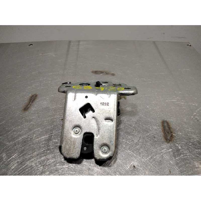 CERRADURA MALETERO / PORTON 8K9827505A 4 PINES 