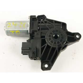 MOTOR ELEVALUNAS TRASERO DERECHO A2469063200 