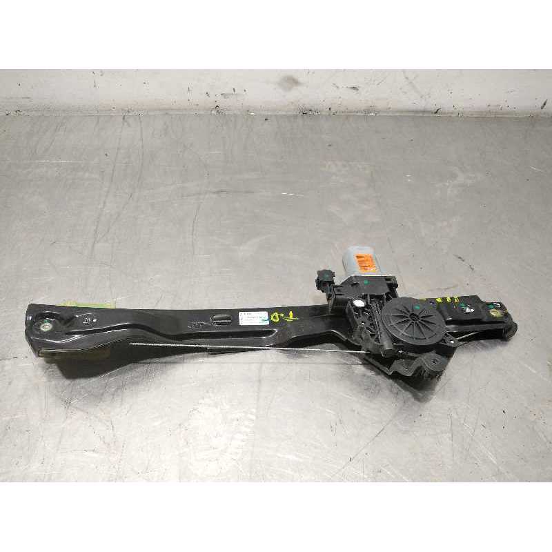 ELEVALUNAS TRASERO DERECHO CN15A27000CD 2 PINES 