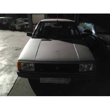 RENAULT 9 de desguace
