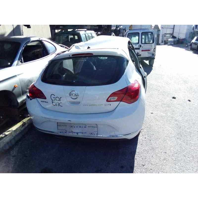 opel astra j lim. del año 2015