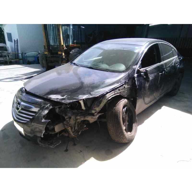 opel insignia berlina del año 2011
