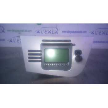 RADIO CD W01P1035186N87 