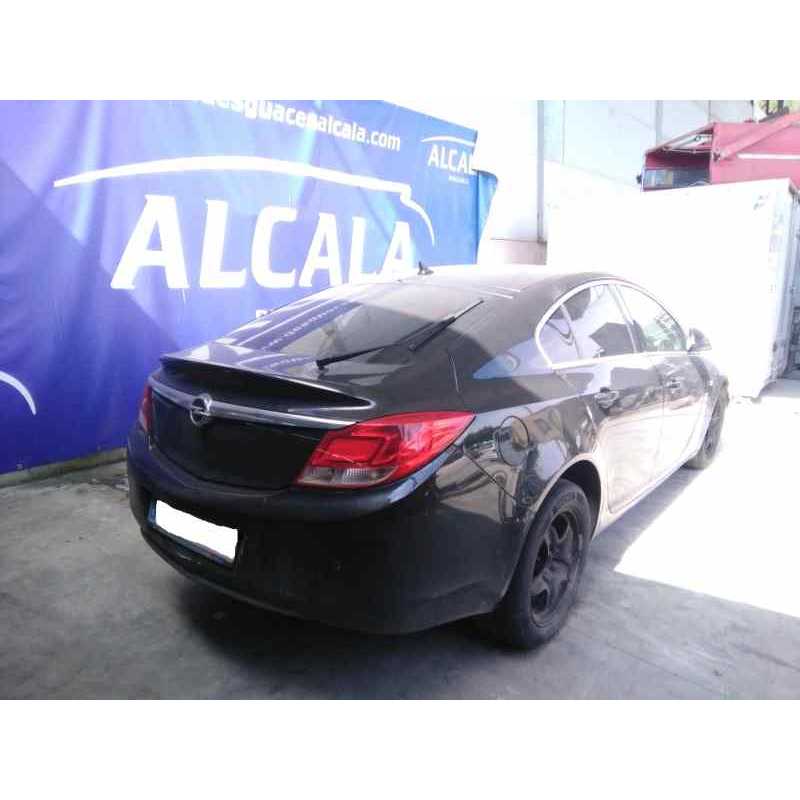 opel insignia berlina del año 2011