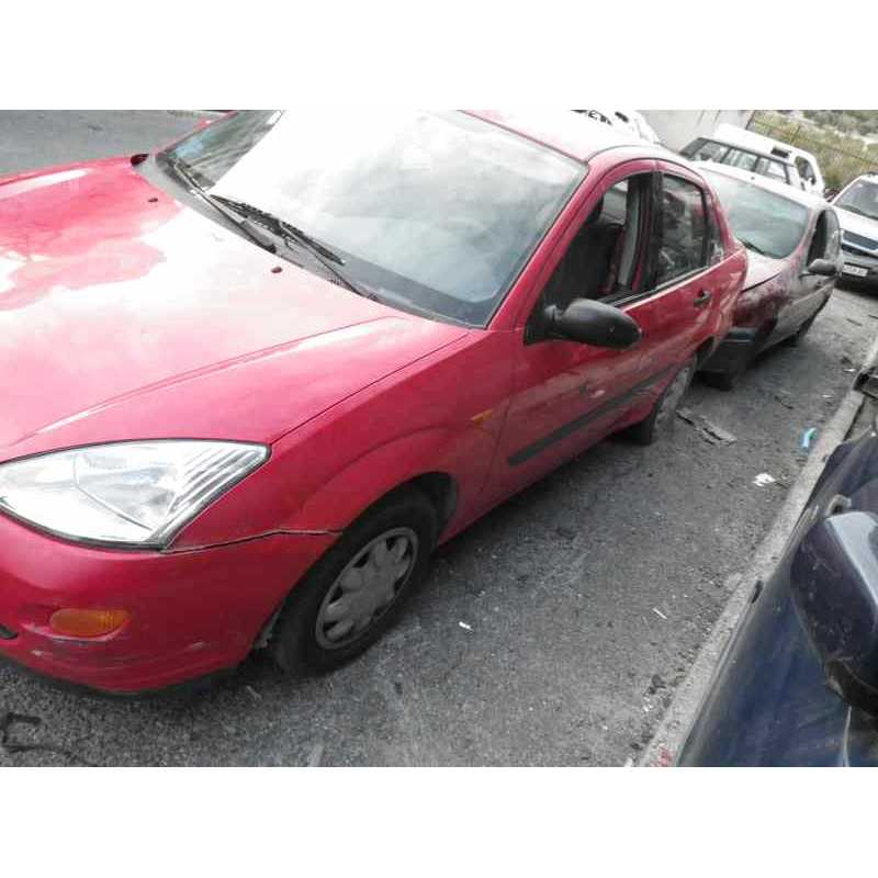 ford focus berlina (cak) del año 2001
