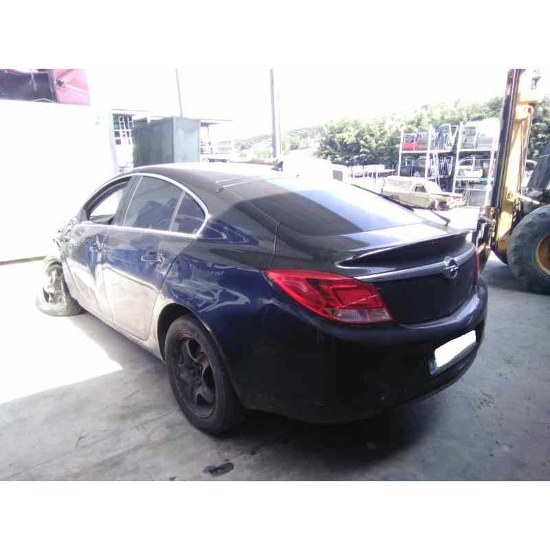 opel insignia berlina del año 2011