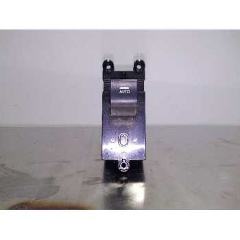 MANDO ELEVALUNAS TRASERO DERECHO 935803Z050 8 PINES 