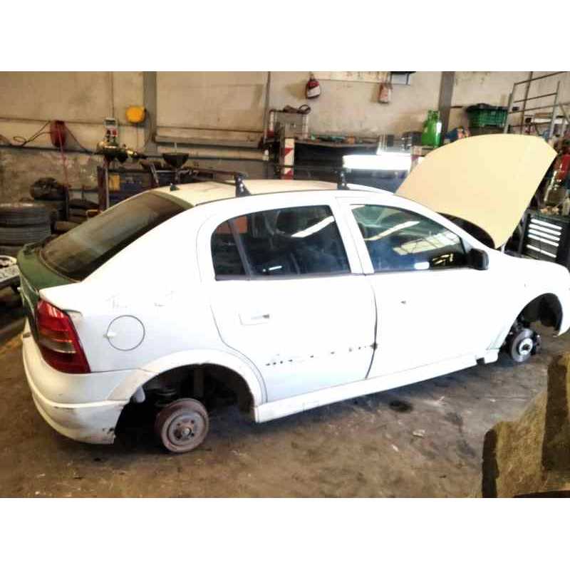opel astra g berlina del año 1999