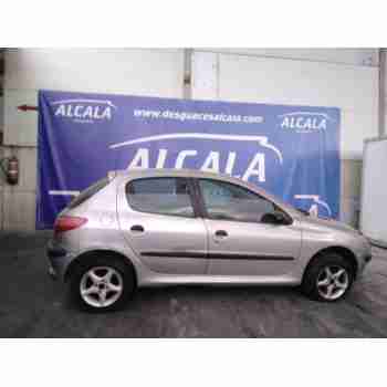 PEUGEOT 206 BERLINA
