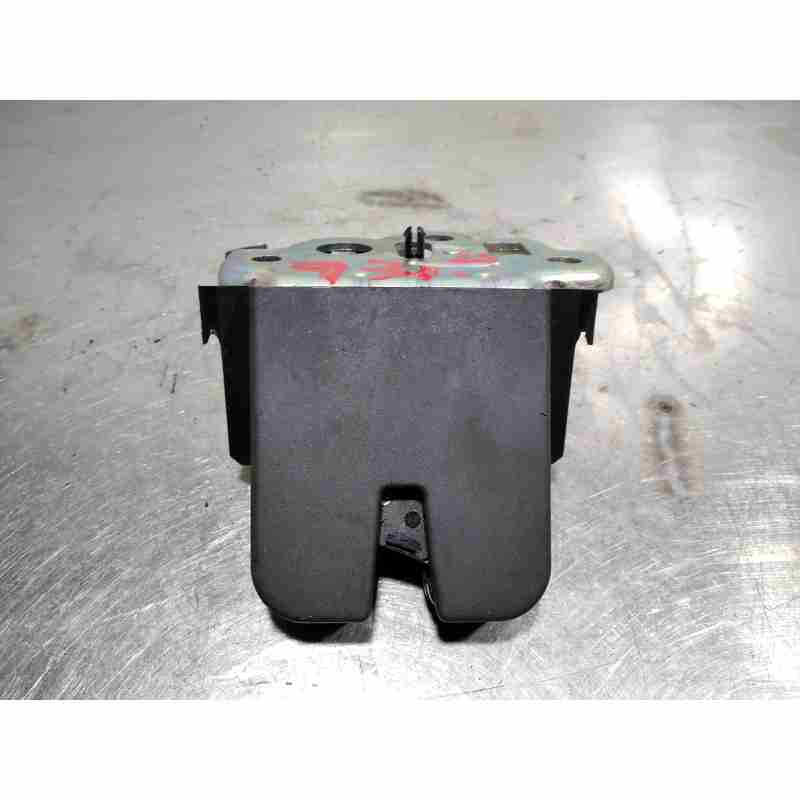 CERRADURA MALETERO / PORTON 8R0827505A 4 PINES 