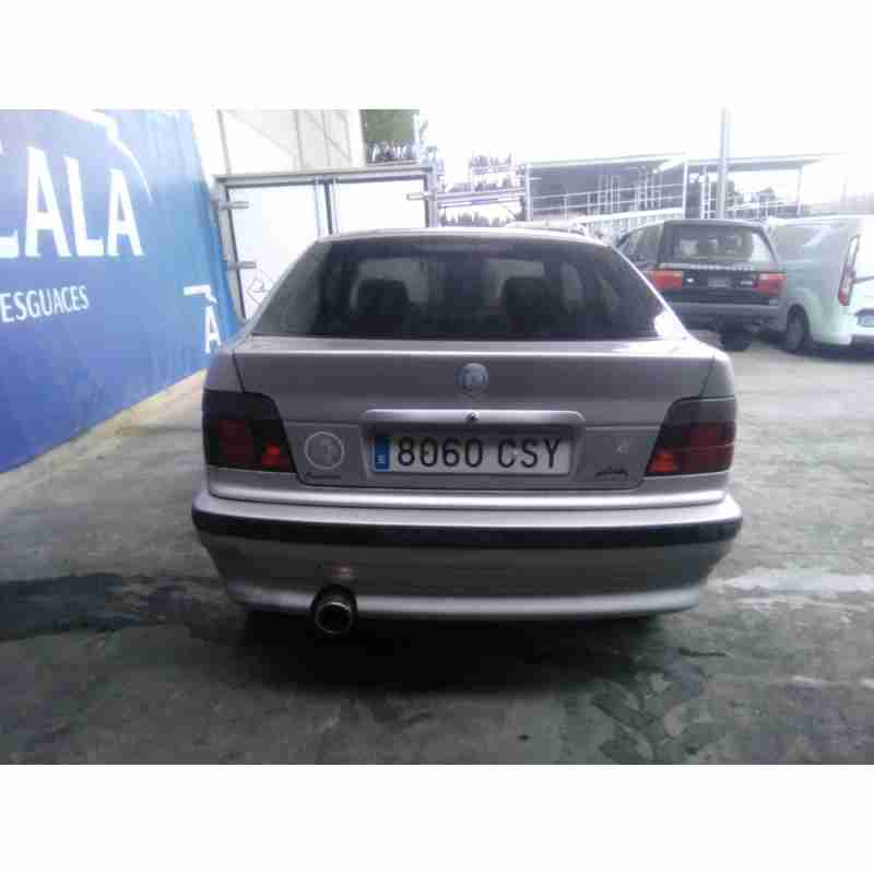 bmw 3 compact (e36) del año 2000