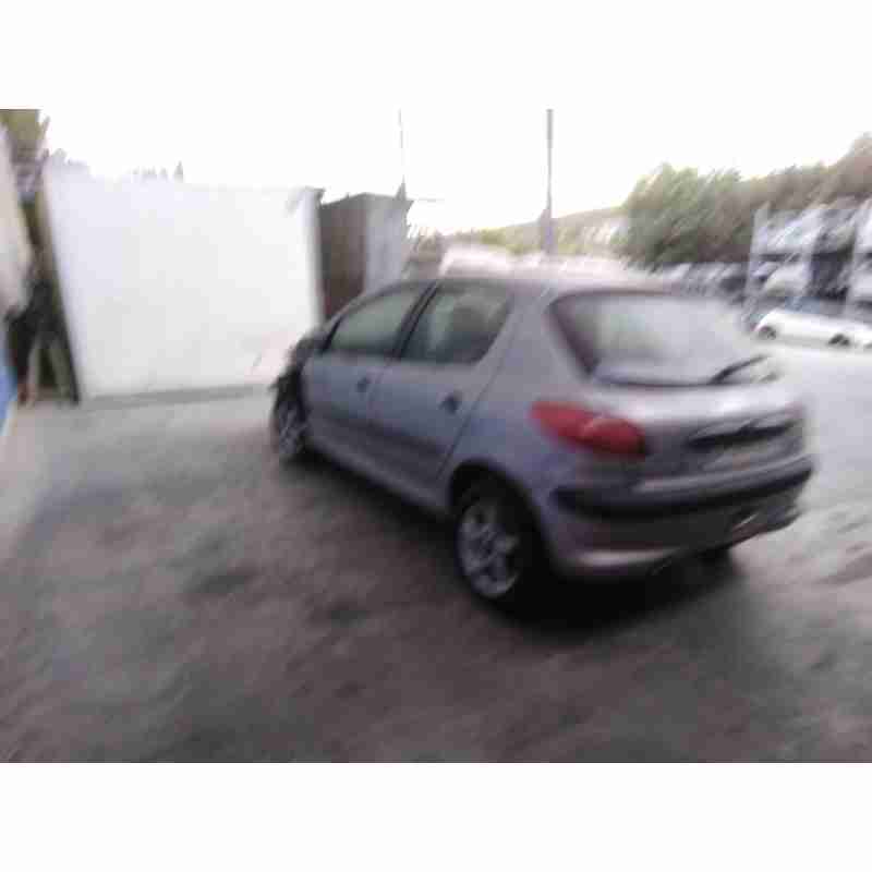 peugeot 206 berlina del año 2000