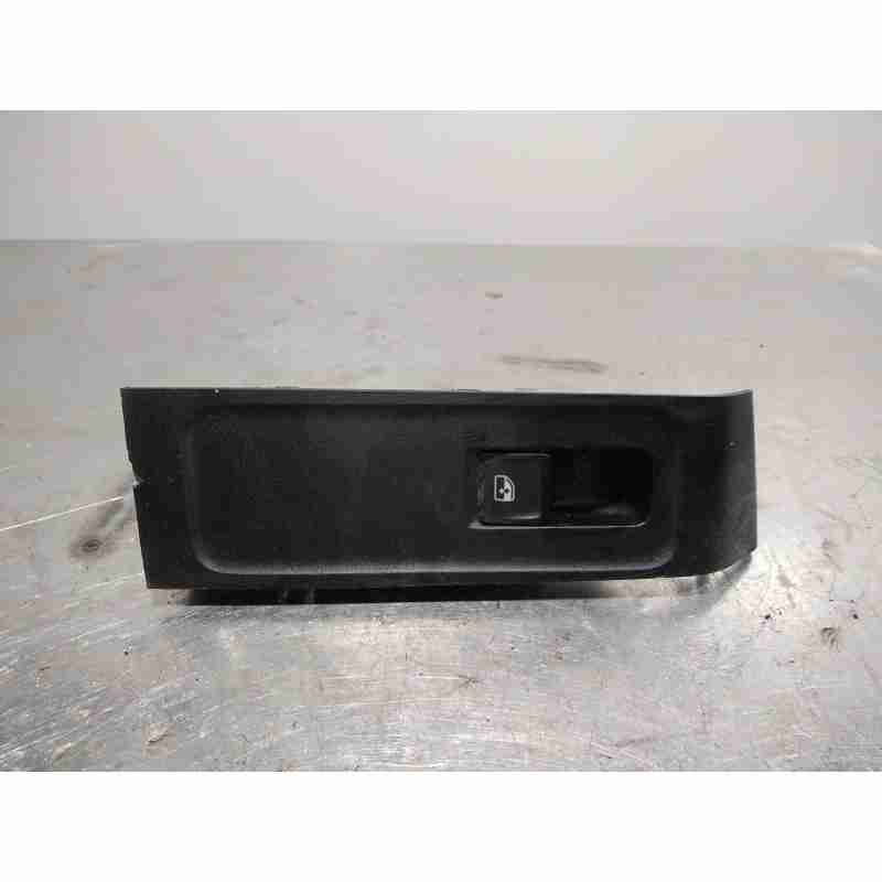 MANDO ELEVALUNAS TRASERO IZQUIERDO 6V0959855 4 PINES 