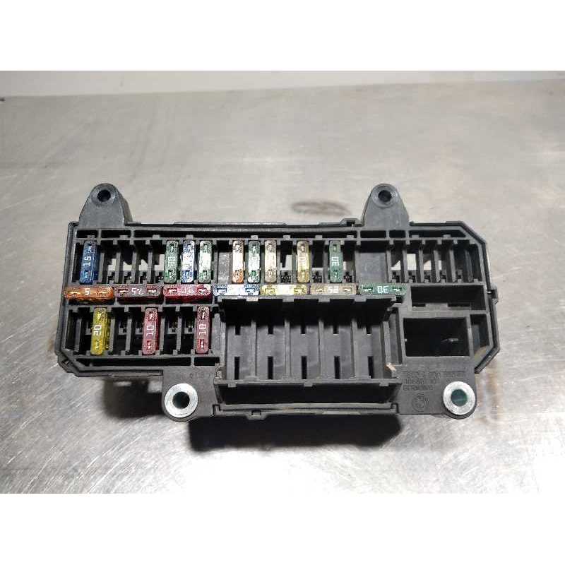 CAJA RELES / FUSIBLES 690058301 
