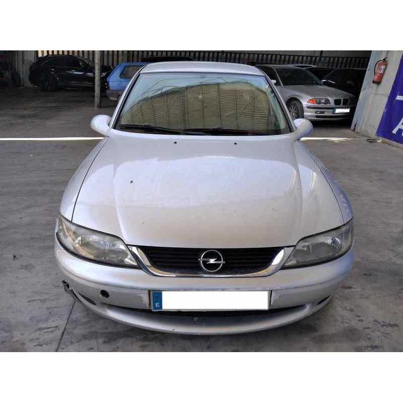 opel vectra b berlina del año 1999