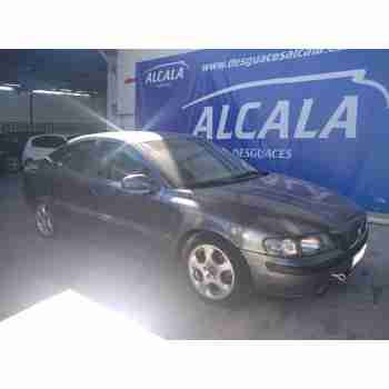 VOLVO S60 BERLINA de desguace