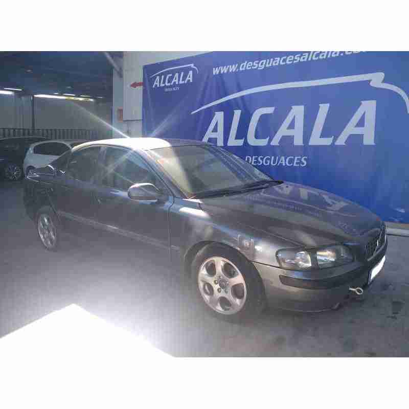 volvo s60 berlina del año 2002