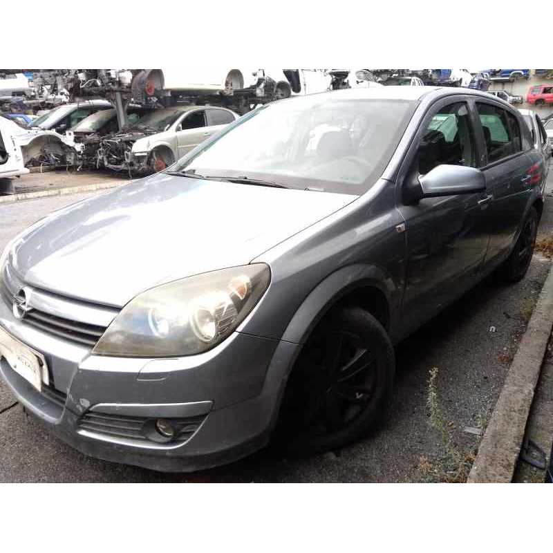 opel astra h berlina del año 2004