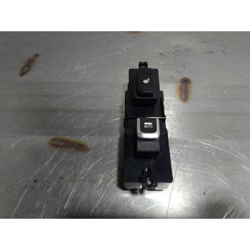 MANDO ELEVALUNAS TRASERO DERECHO 93581C5110 