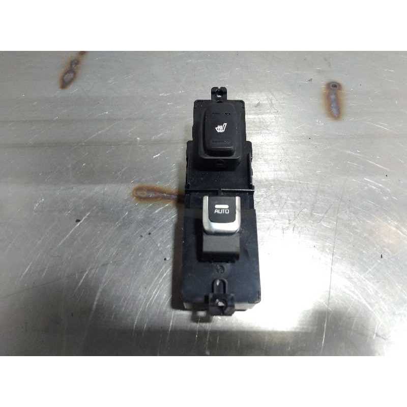 MANDO ELEVALUNAS TRASERO IZQUIERDO 93581C5110 
