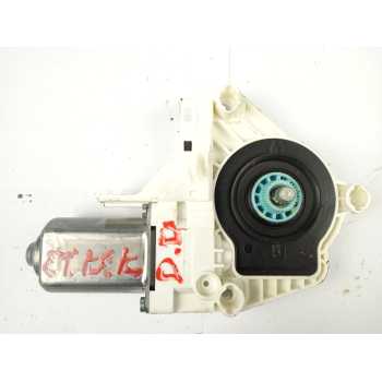 MOTOR ELEVALUNAS DELANTERO DERECHO 8K0959801B 