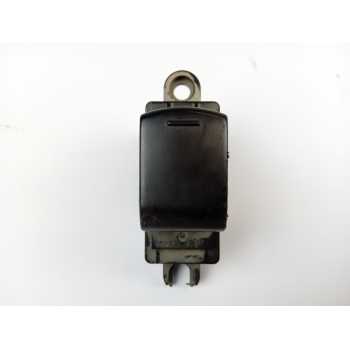 MANDO ELEVALUNAS TRASERO DERECHO 25411JG05A 