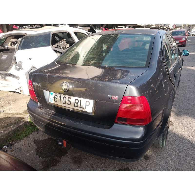 volkswagen bora variant (1j6) del año 2001
