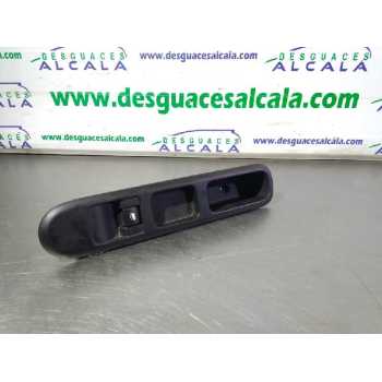 MANDO ELEVALUNAS DELANTERO DERECHO 6490 X3 