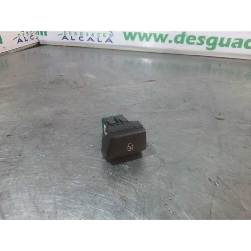BOTON CIERRE CENTRALIZADO 9809138677 4 PINES 