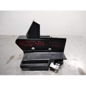 CERRADURA PUERTA TRASERA DERECHA 825022281R 2 PINES 