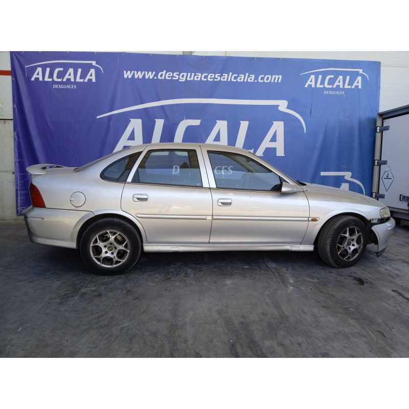 opel vectra b berlina del año 1999