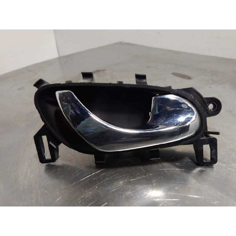 MANETA INTERIOR DELANTERA DERECHA 806704EA1A 