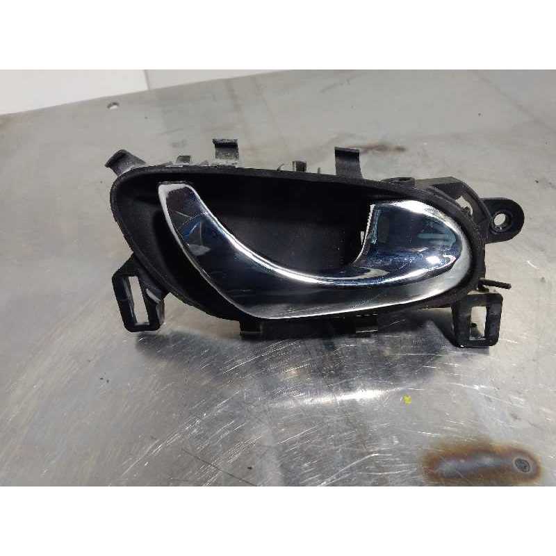 MANETA INTERIOR TRASERA DERECHA 806704EA1A 