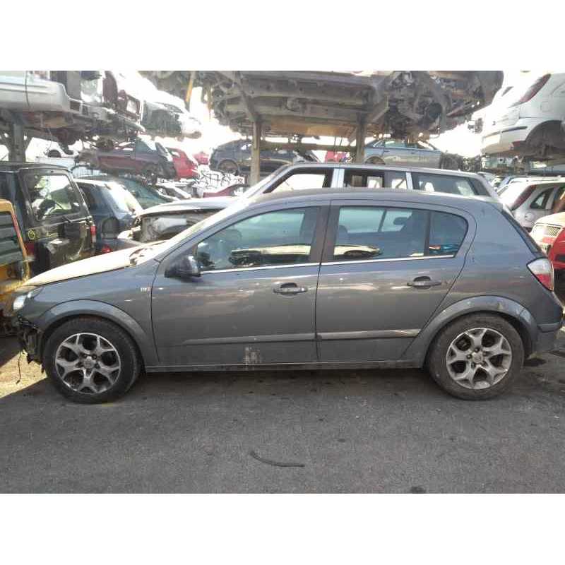 opel astra h berlina del año 2005