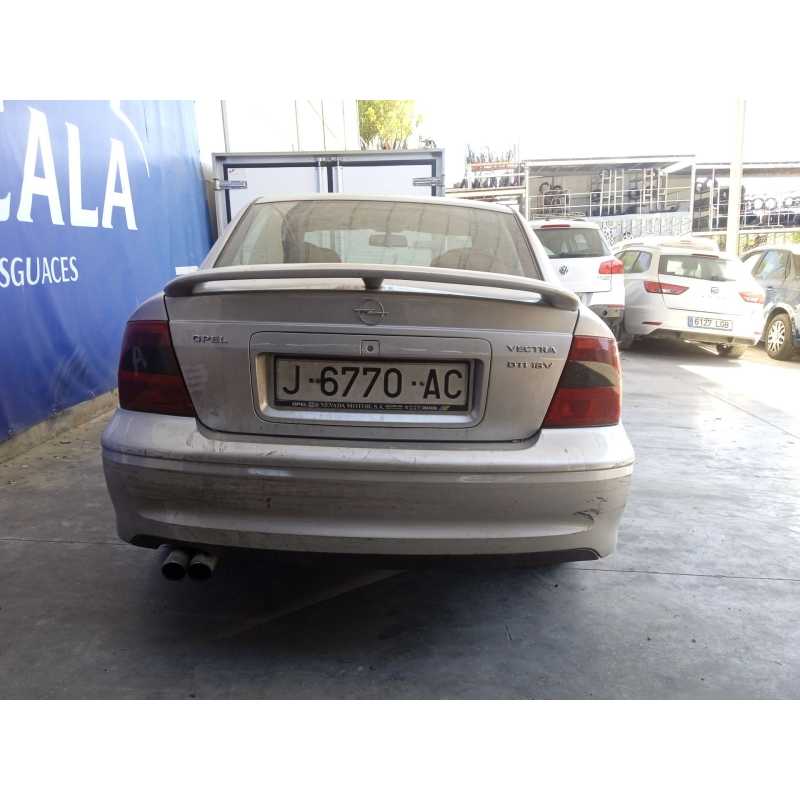 opel vectra b berlina del año 1999
