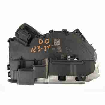 CERRADURA PUERTA DELANTERA DERECHA 5TB837016E 