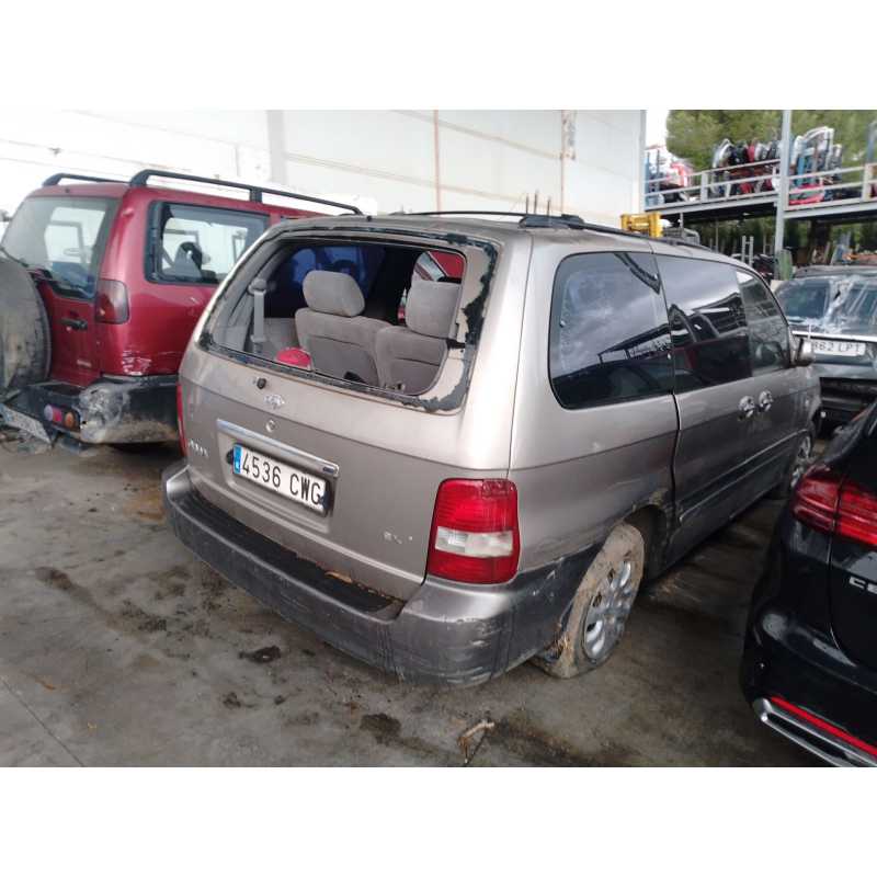 kia carnival ii (gq) del año 2004
