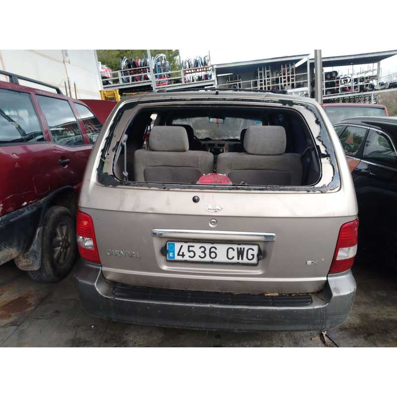 kia carnival ii (gq) del año 2004