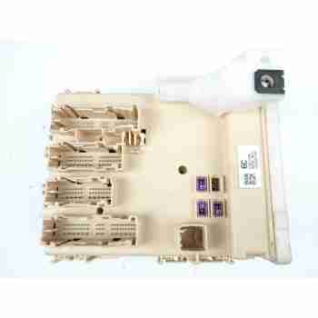 CAJA RELES / FUSIBLES 8273078011 