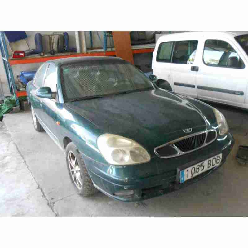 daewoo nubira berlina del año 2000