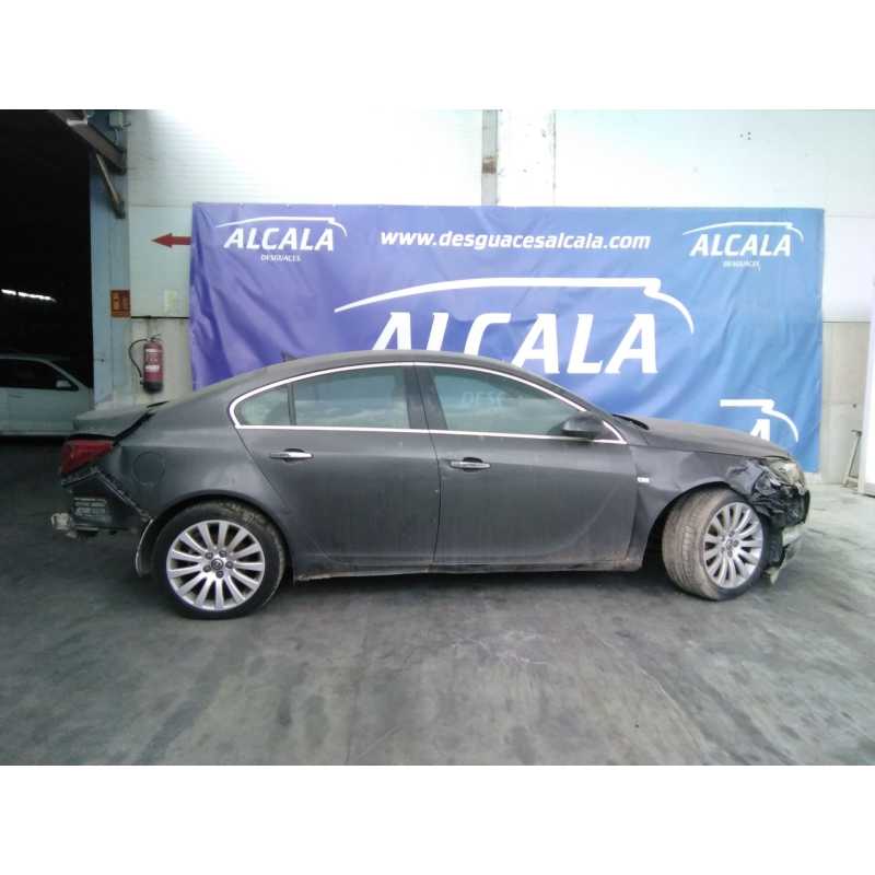 opel insignia berlina del año 2010