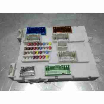 CAJA RELES / FUSIBLES 31453132 