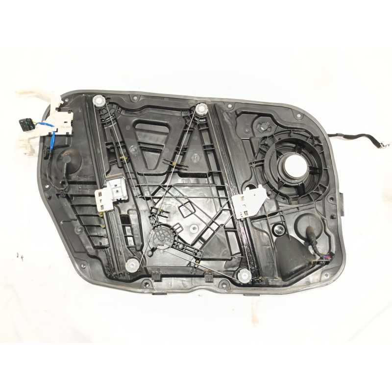 ELEVALUNAS DELANTERO DERECHO 82480J7015 