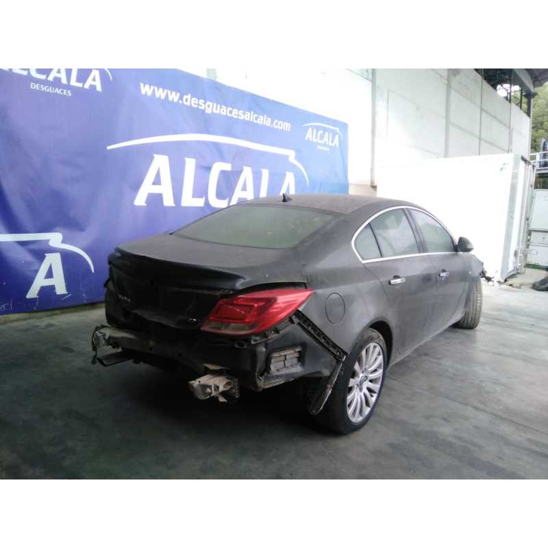 opel insignia berlina del año 2010