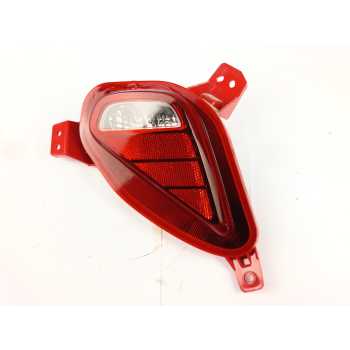 PILOTO TRASERO DERECHO PARAGOLPES 92406J7300 