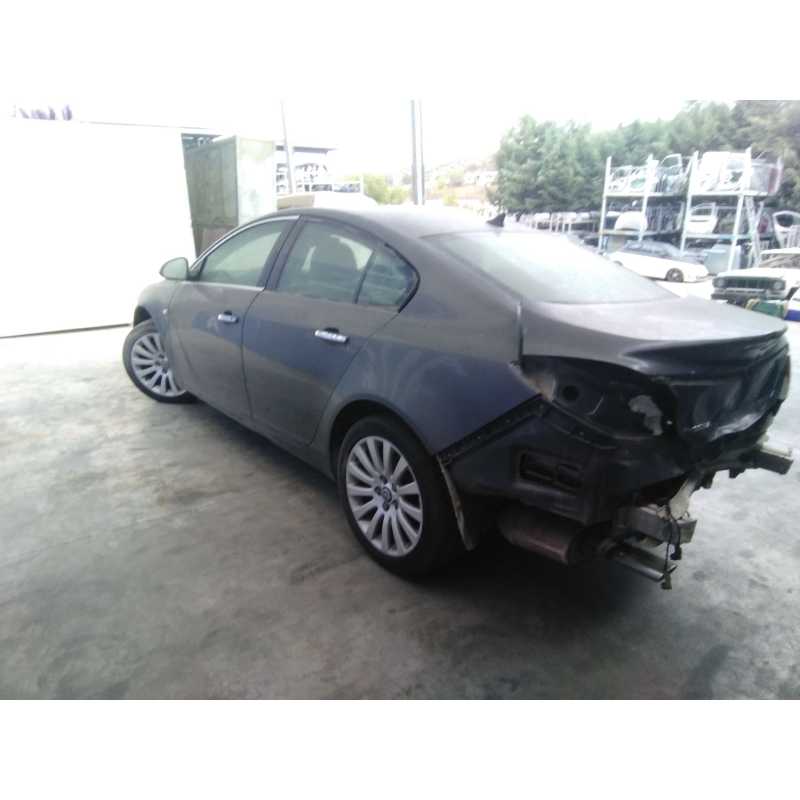 opel insignia berlina del año 2010