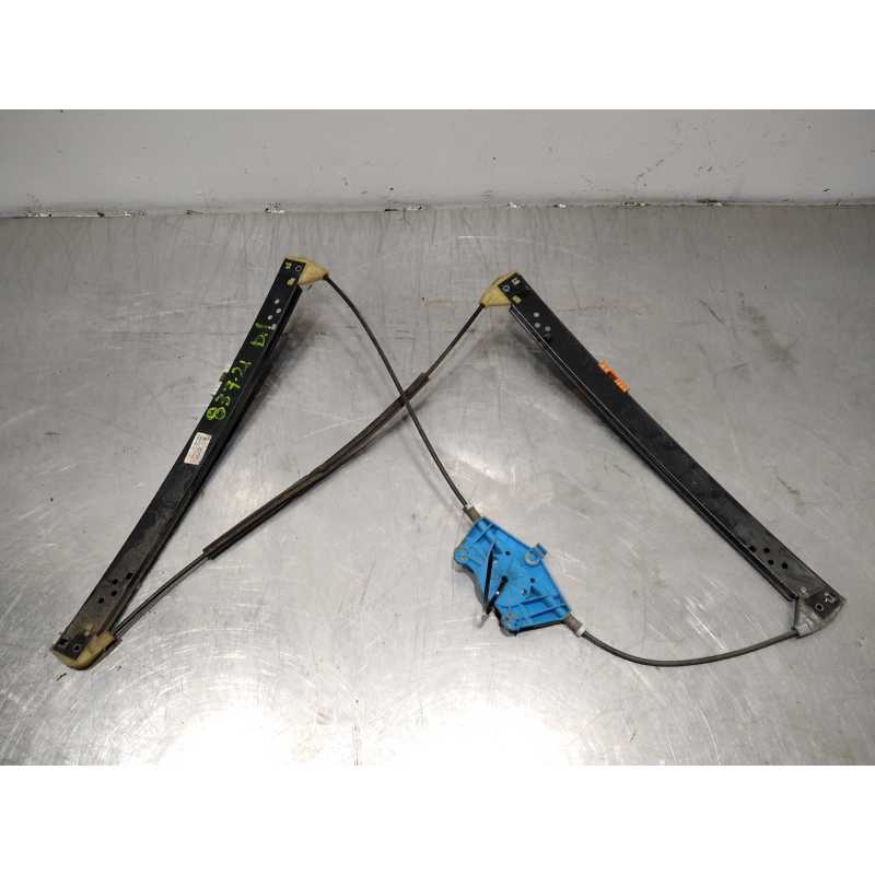 ELEVALUNAS DELANTERO IZQUIERDO 7L0837461F 