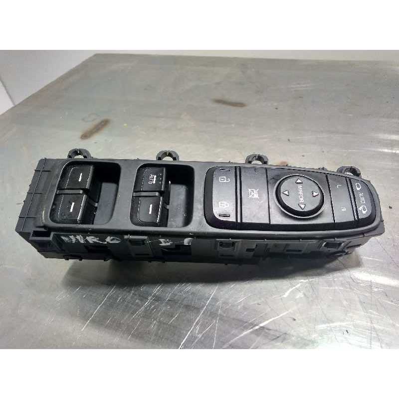 MANDO ELEVALUNAS DELANTERO IZQUIERDO 93570G5310 